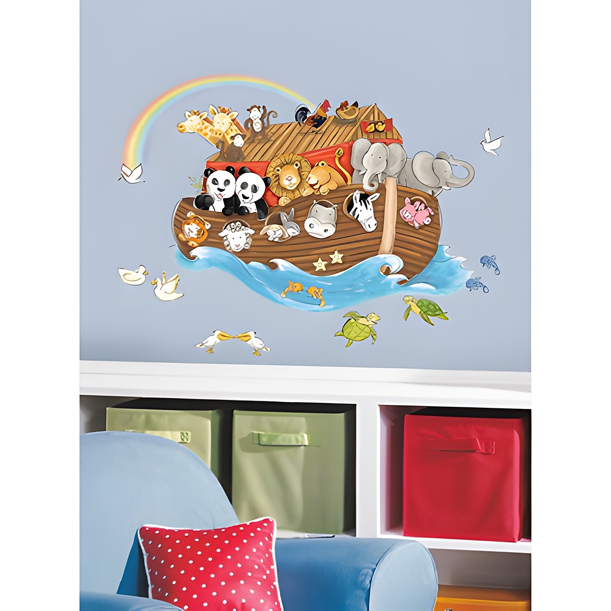 RoomMates Wandbild Noah's Ark, Arche mit Tierpaaren wie Löwe, Elefant, Panda und Zebra unter einem Regenbogen an einer blauen Kinderzimmerwand über Aufbewahrungsboxen