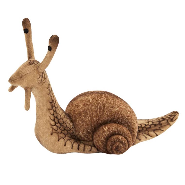 Schnecke von Hansa Creation als Plüschfigur in Hellbraun mit gemustertem Körper und spiralförmigem Schneckenhaus