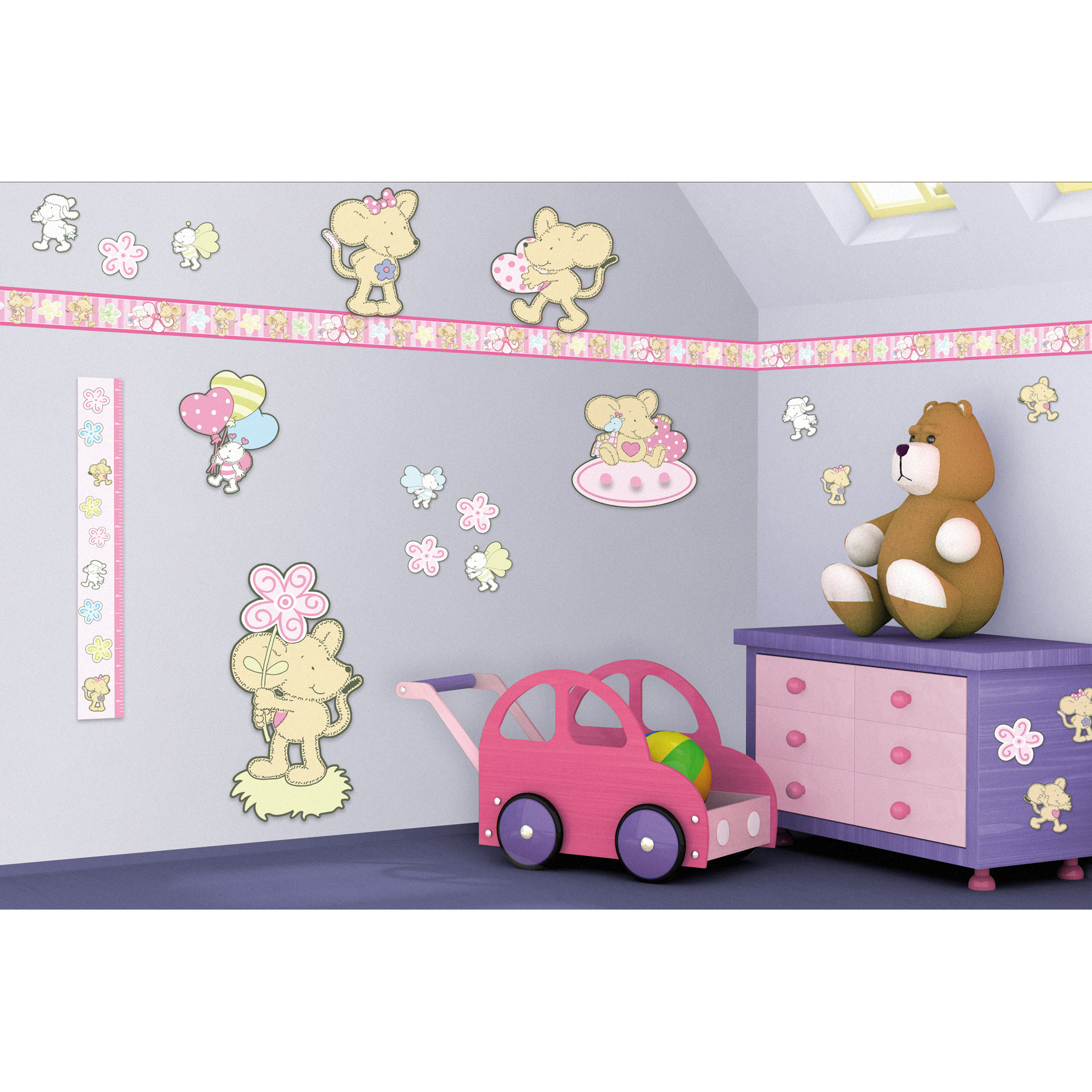 Dinico Lillebi wall decoration in a children's room, bear and mouse figures on a grey-purple wall with a growth chart, plush toy and purple dresser