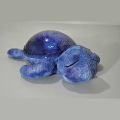 Cloud b Einschlafhilfe Tranquil Turtle Ocean, Nahaufnahme des schimmernden Projektor-Panzers, Seitenansicht
